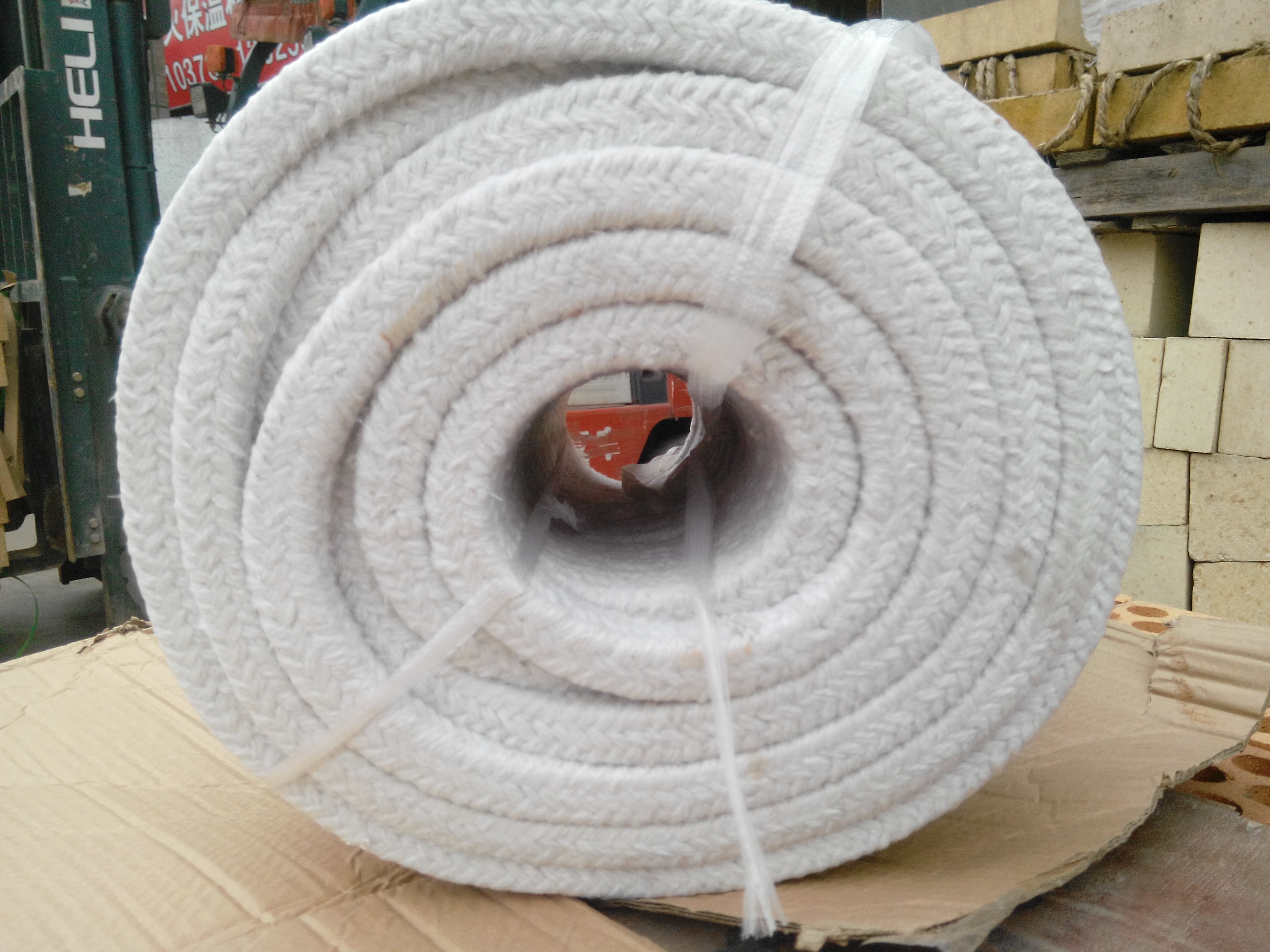 Aluminum silicate fiber packing