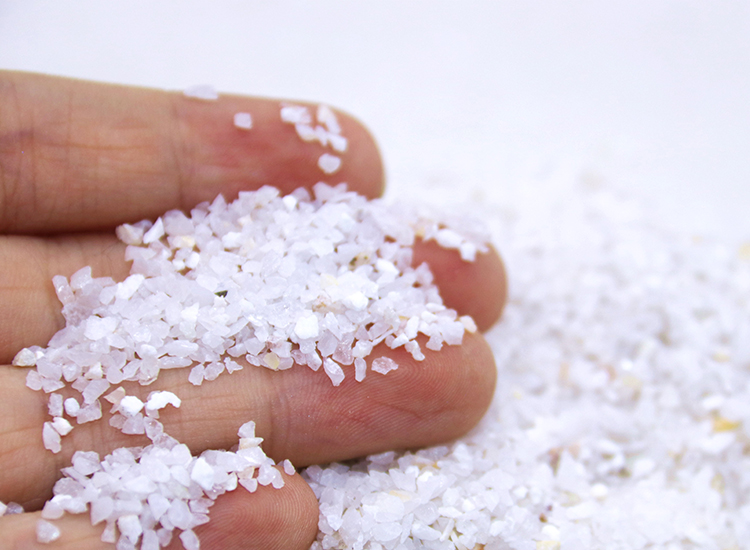 Quartz sand