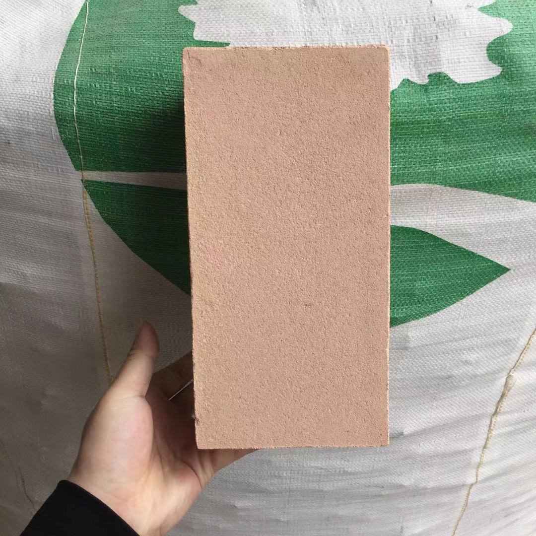 Floating bead lightweight insulation brick-T3