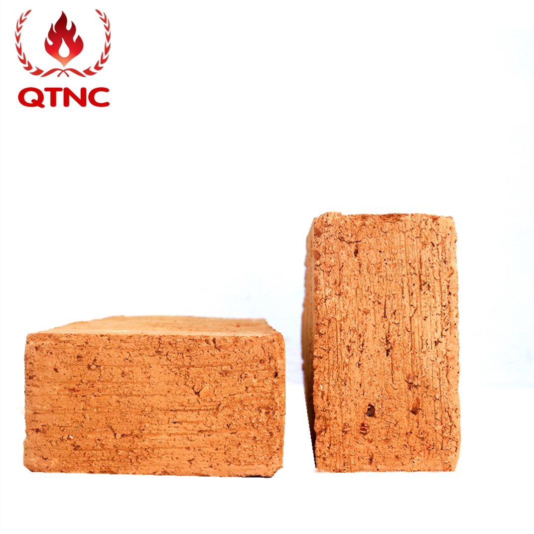 Lightweight diatomite insulation brick